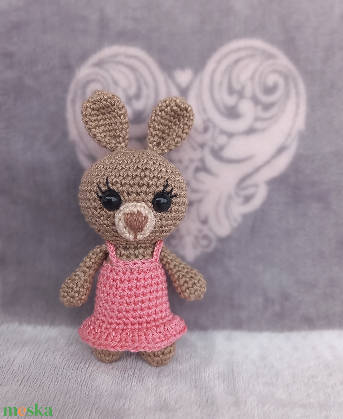 Horgolt mini nyuszi szoknyában - játék & sport - plüssállat & játékfigura - nyuszi - Meska.hu