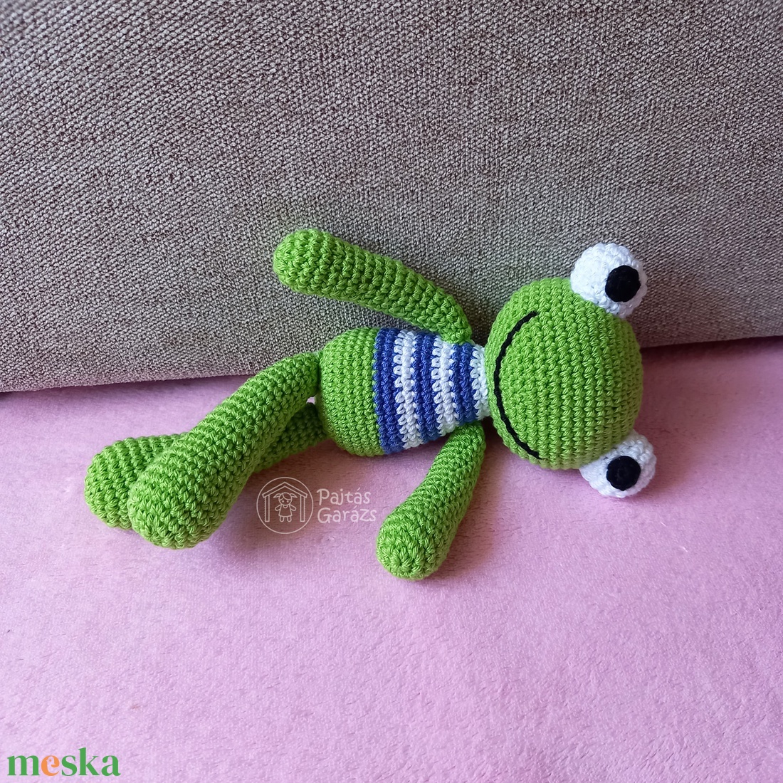 Horgolt béka - játék & sport - plüssállat & játékfigura - béka - Meska.hu