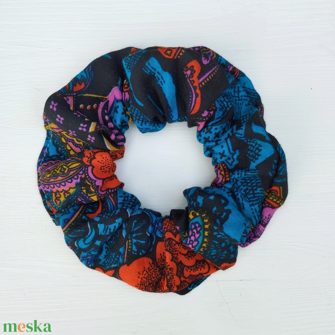 Piros-kék scrunchie hajgumi - ruha & divat - hajdísz & hajcsat - hajgumi - Meska.hu Piros-kék scrunchie hajgumi - ruha & divat - hajdísz & hajcsat - hajgumi - Meska.hu