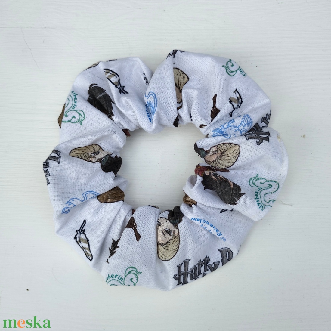 HP scrunchie hajgumi - ruha & divat - hajdísz & hajcsat - hajgumi - Meska.hu HP scrunchie hajgumi - ruha & divat - hajdísz & hajcsat - hajgumi - Meska.hu