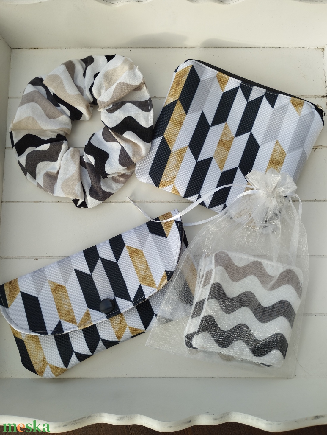 Pipere szett, geometriai mintás  - táska & tok - neszesszer - Meska.hu