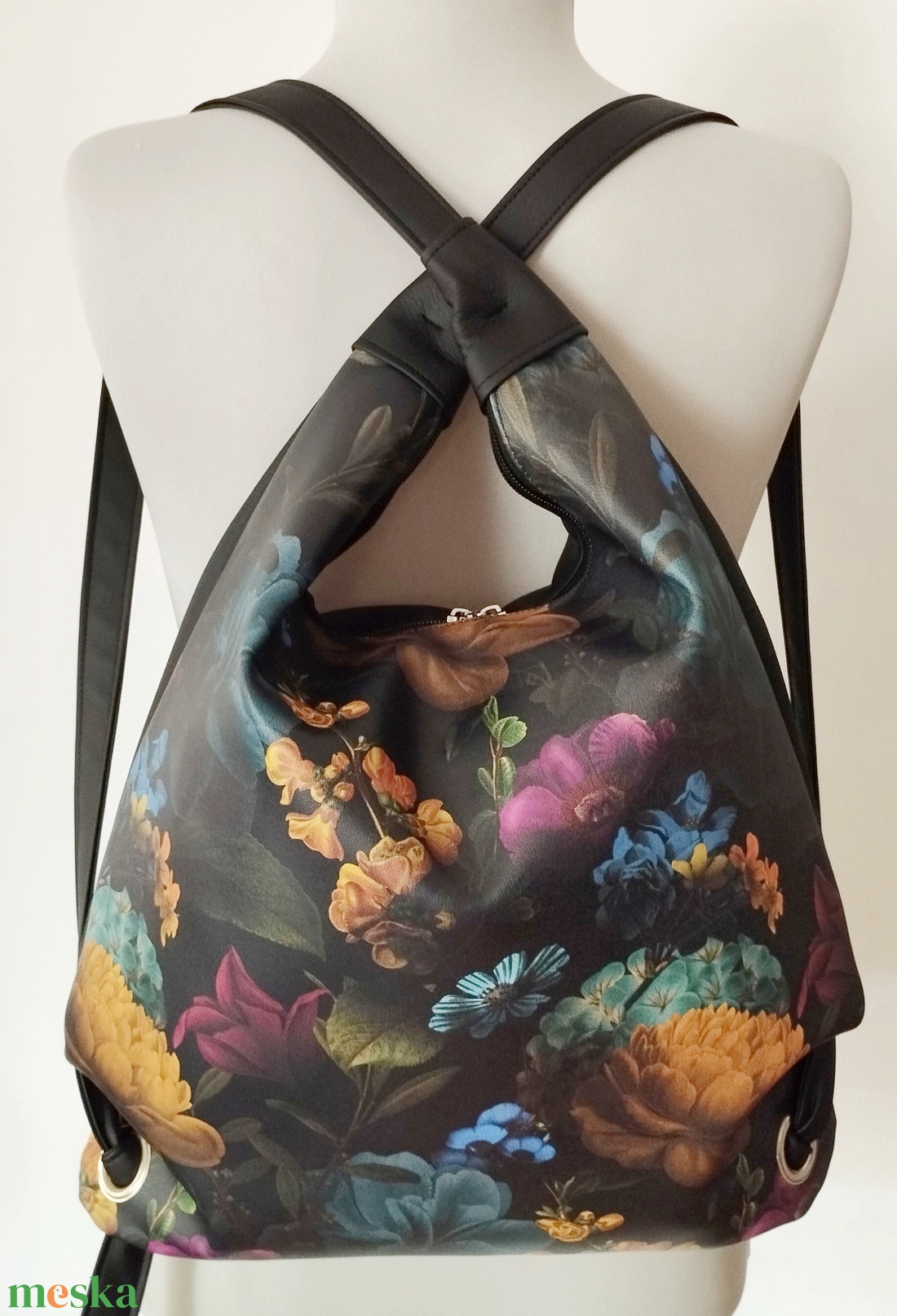 Fekete textilbőr hátizsák  - táska & tok - variálható táska - Meska.hu