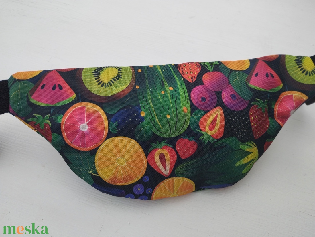 Gyümölcsös gyerek övtáska  - táska & tok - övtáska - Meska.hu