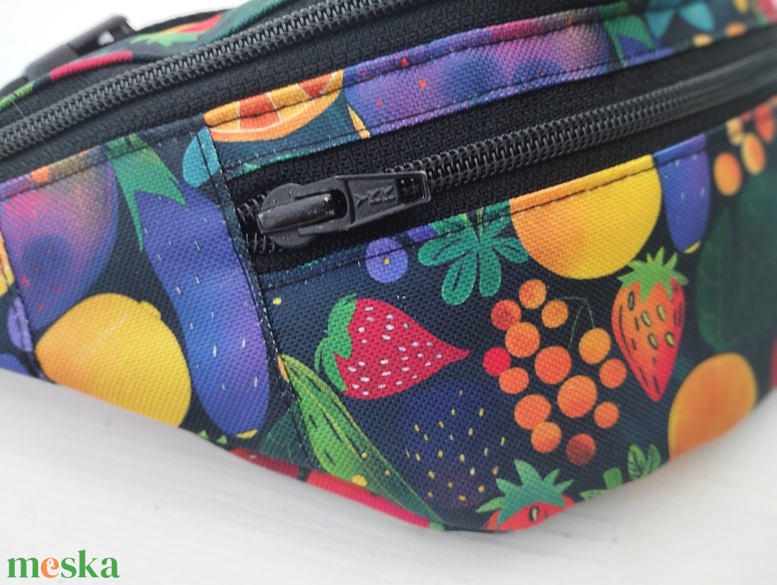 Gyümölcsös gyerek övtáska  - táska & tok - övtáska - Meska.hu