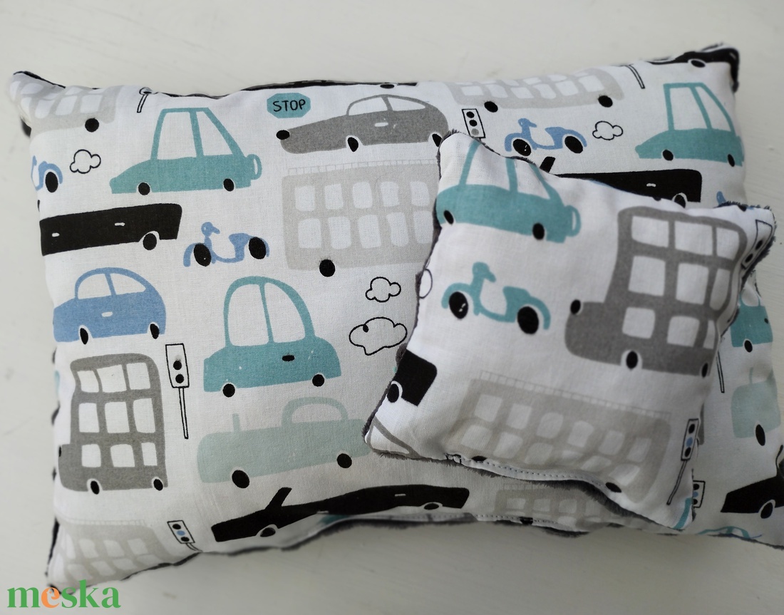 Autós párna levendulapárnával - baba - mama - babaszoba-dekoráció - gyerek díszpárna - Meska.hu