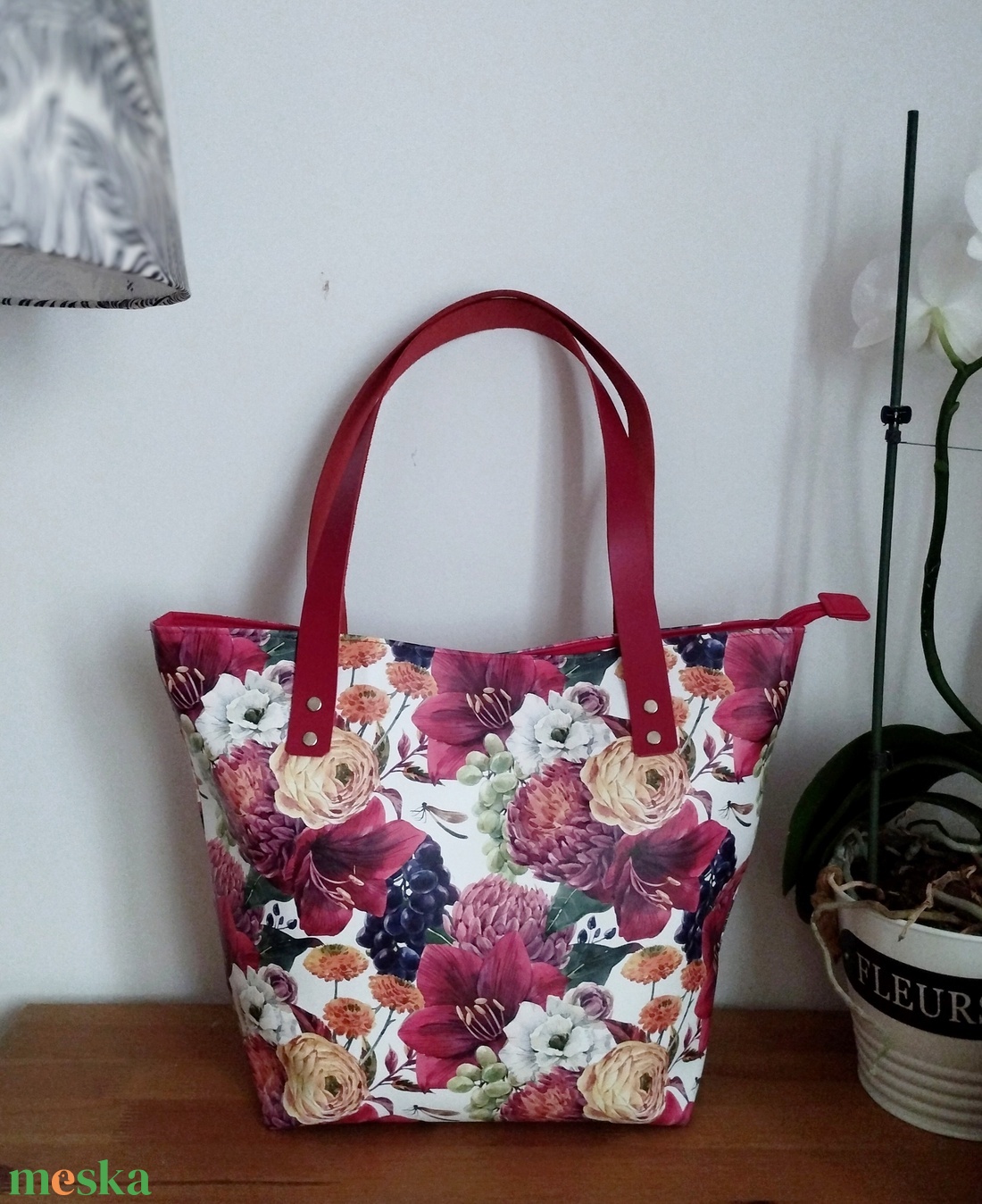 Virágos textilbőr válltáska bőr pántokkal - táska & tok - kézitáska & válltáska - válltáska - Meska.hu