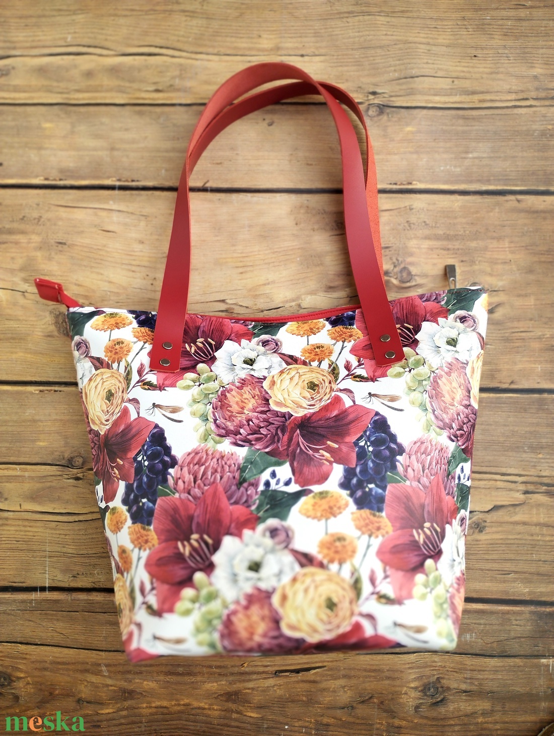 Virágos textilbőr válltáska bőr pántokkal - táska & tok - kézitáska & válltáska - válltáska - Meska.hu