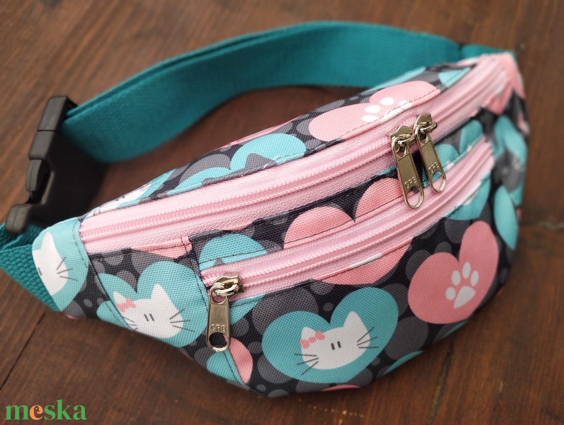 Cicás gyerek övtáska  - táska & tok - övtáska - Meska.hu