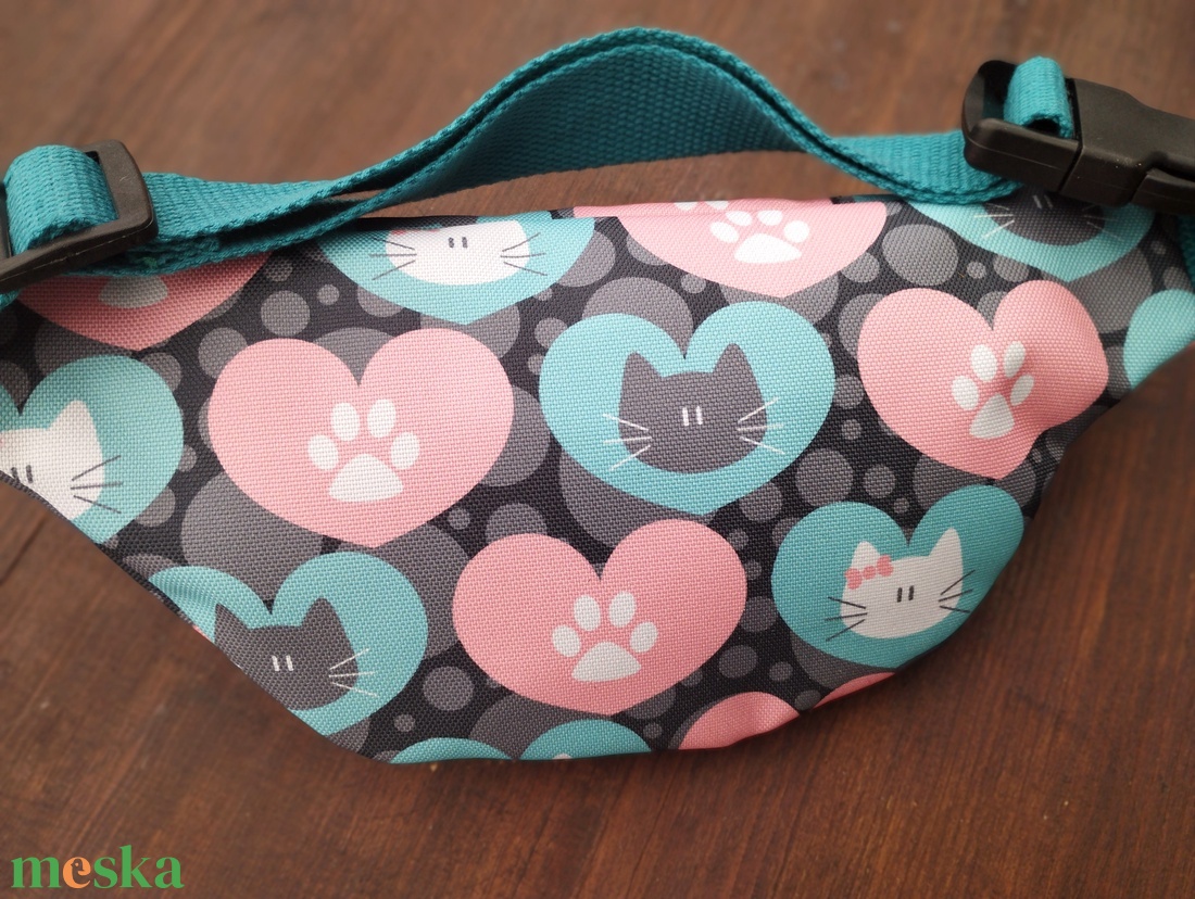 Cicás gyerek övtáska  - táska & tok - övtáska - Meska.hu