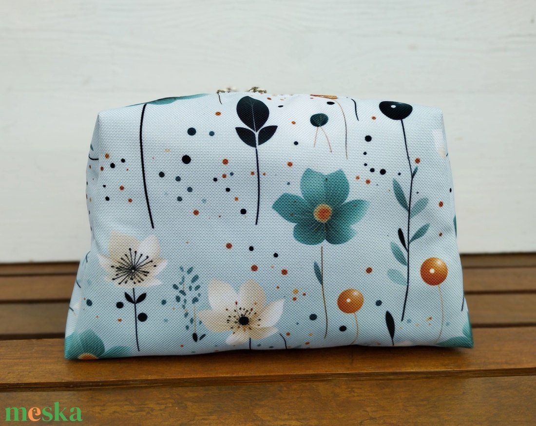 Virágos menta neszesszer - táska & tok - neszesszer - Meska.hu