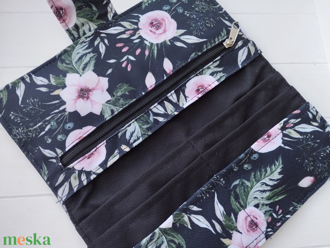 Fekete rózsás pénztárca - táska & tok - pénztárca & más tok - pénztárca - női pénztárca - Meska.hu