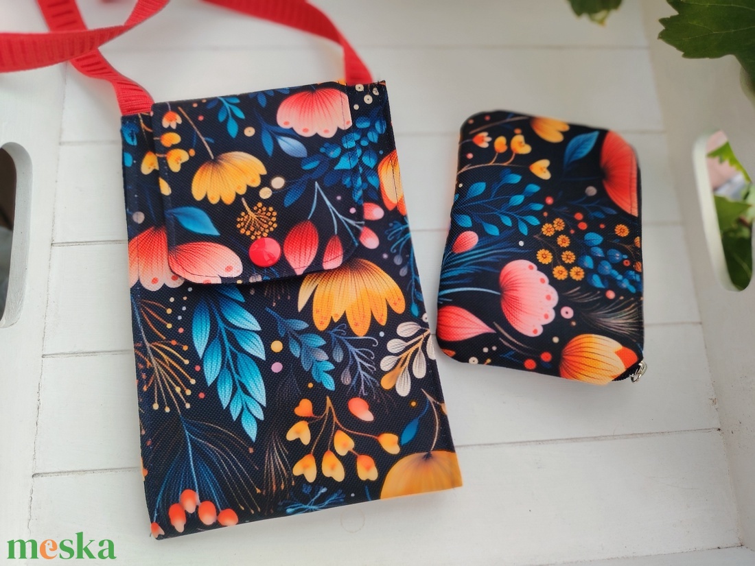 Virágos mini táska több rekesszel  - táska & tok - kézitáska & válltáska - válltáska - Meska.hu