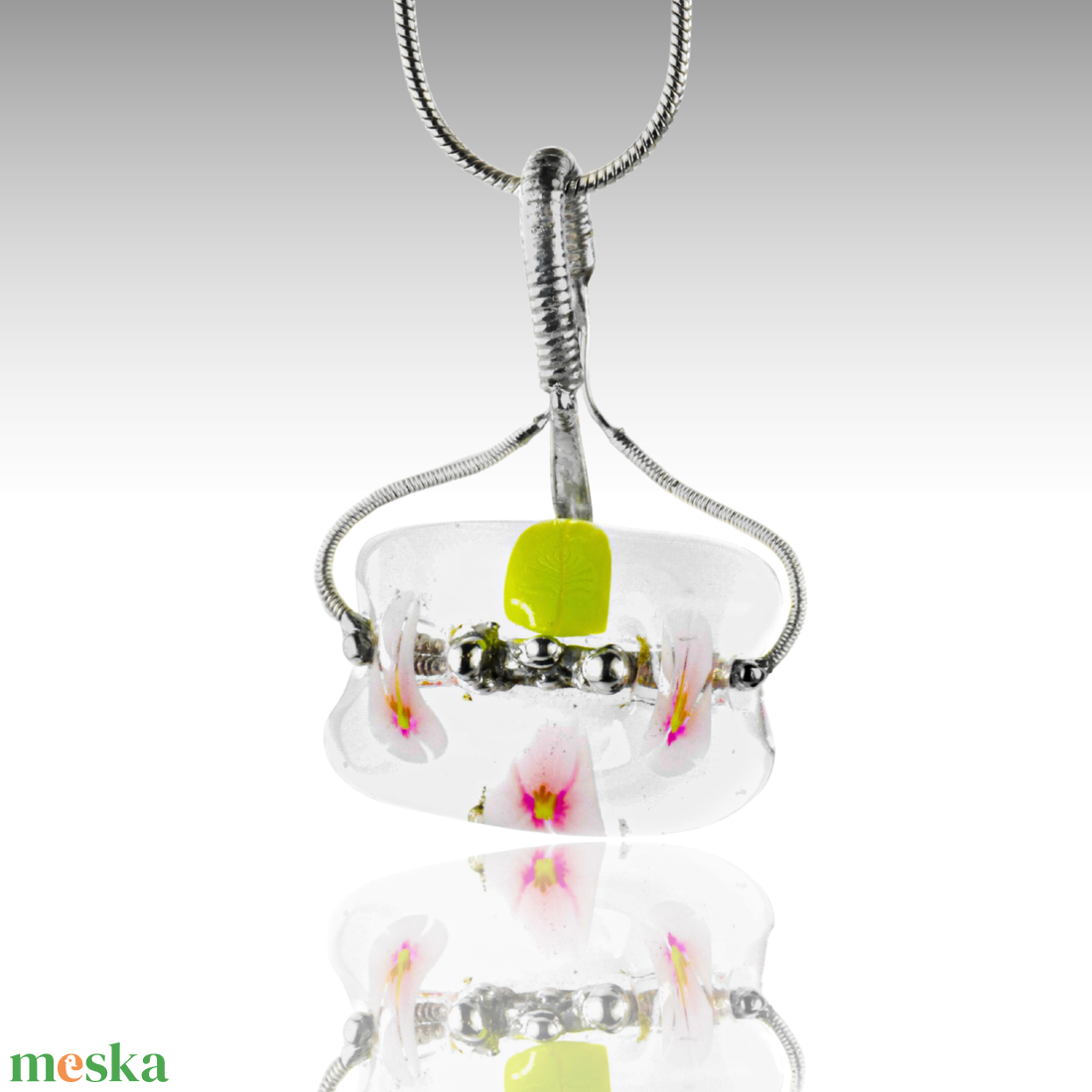 Cseresznyevirág millefiori üveg szitakötő  nyaklánc - ékszer - nyaklánc - medálos nyaklánc - Meska.hu