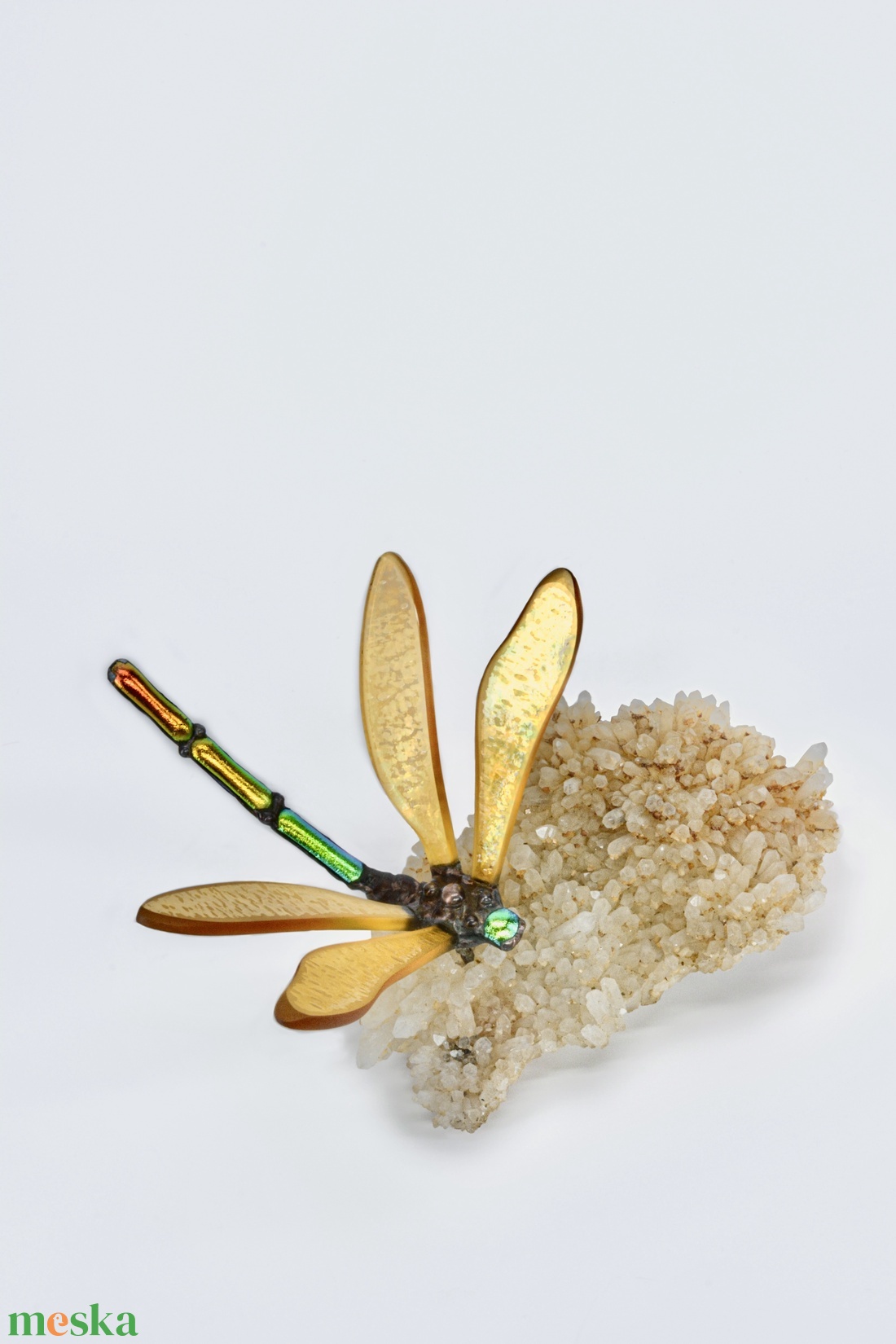 Napsugár szitakötő drúza kvarcon dekoráció, műalkotás, dísztárgy - otthon & életmód - dekoráció - dísztárgy - Meska.hu