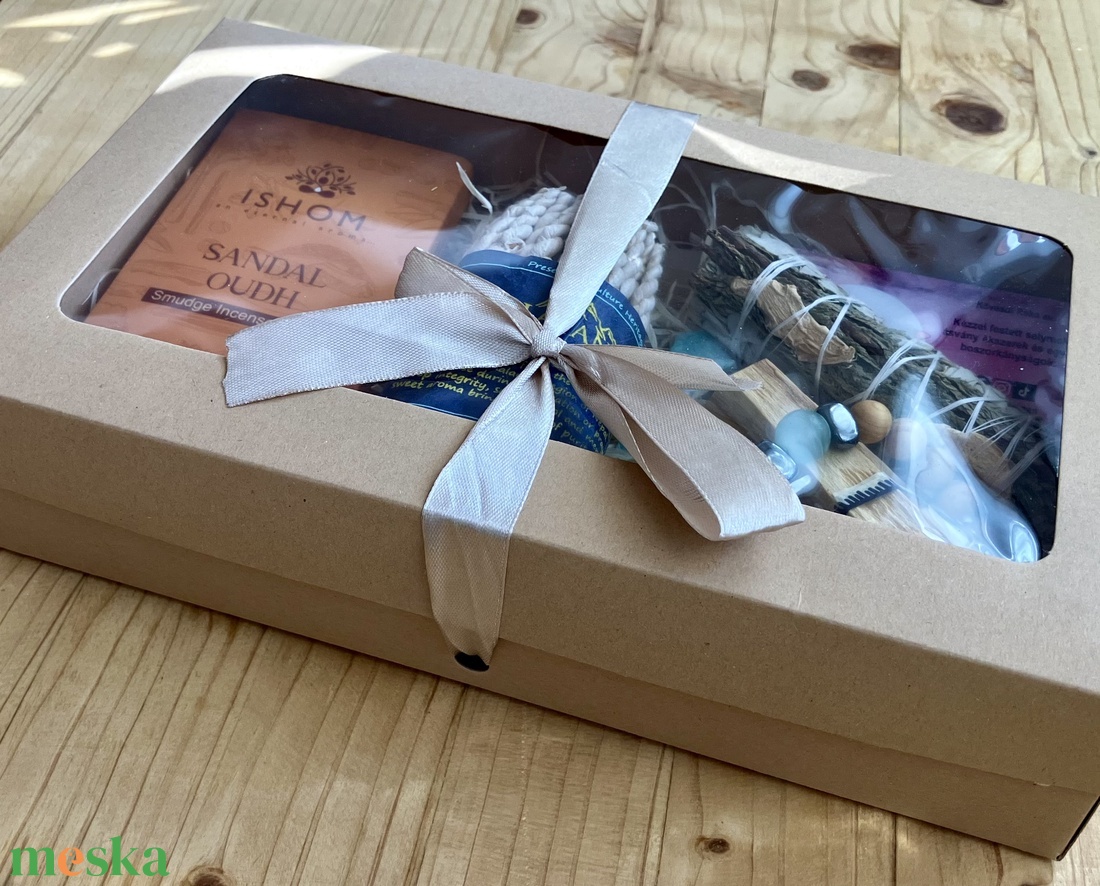 Karácsonyi ajándékcsomag - karácsony - karácsonyi ajándékozás - karácsonyi ajándékcsomagolás - Meska.hu