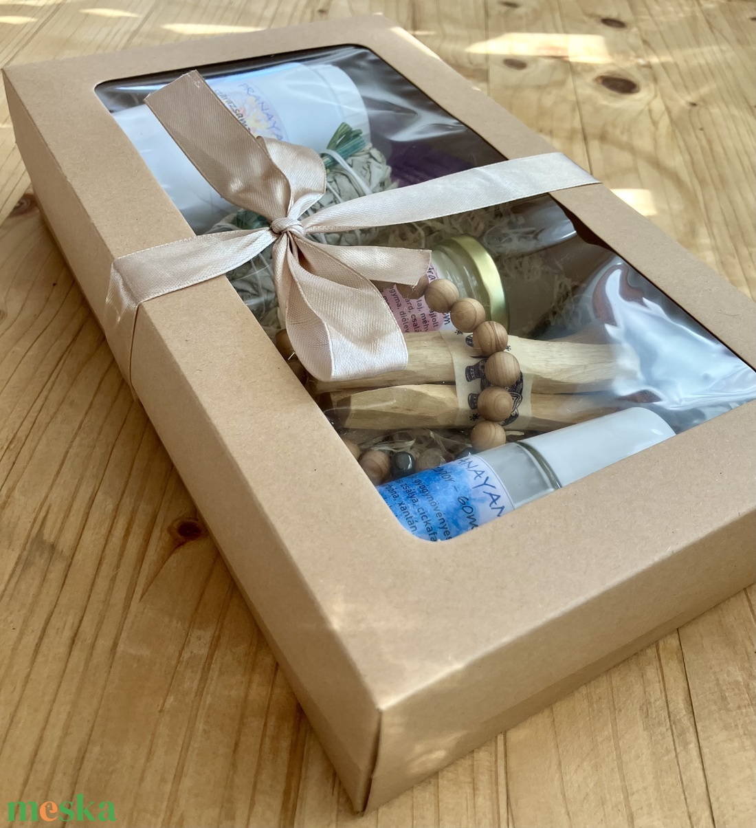 Karácsonyi ajándékcsomag - karácsony - karácsonyi ajándékozás - karácsonyi ajándékcsomagolás - Meska.hu