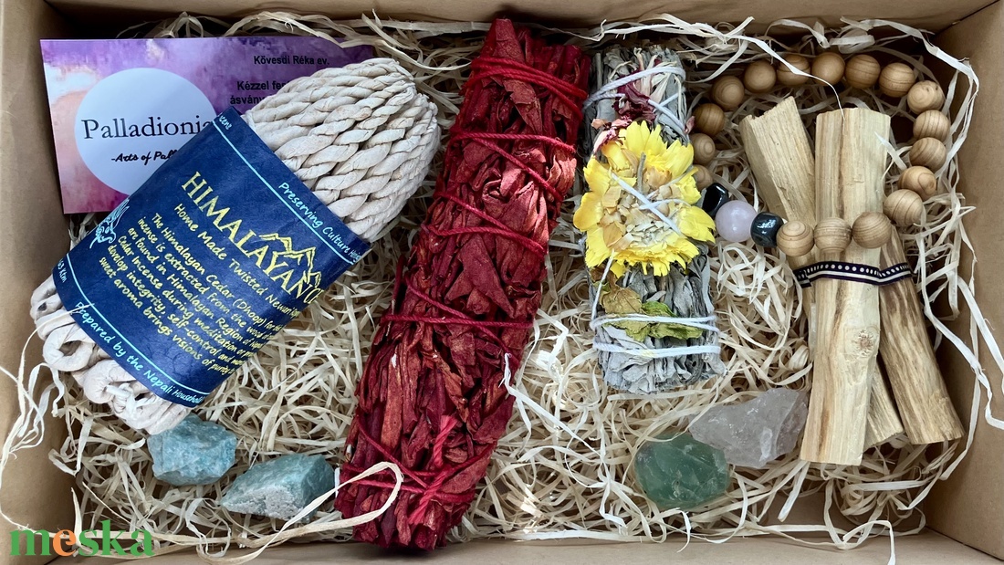 Karácsonyi ajándékcsomag - karácsony - karácsonyi ajándékozás - karácsonyi ajándékcsomagolás - Meska.hu