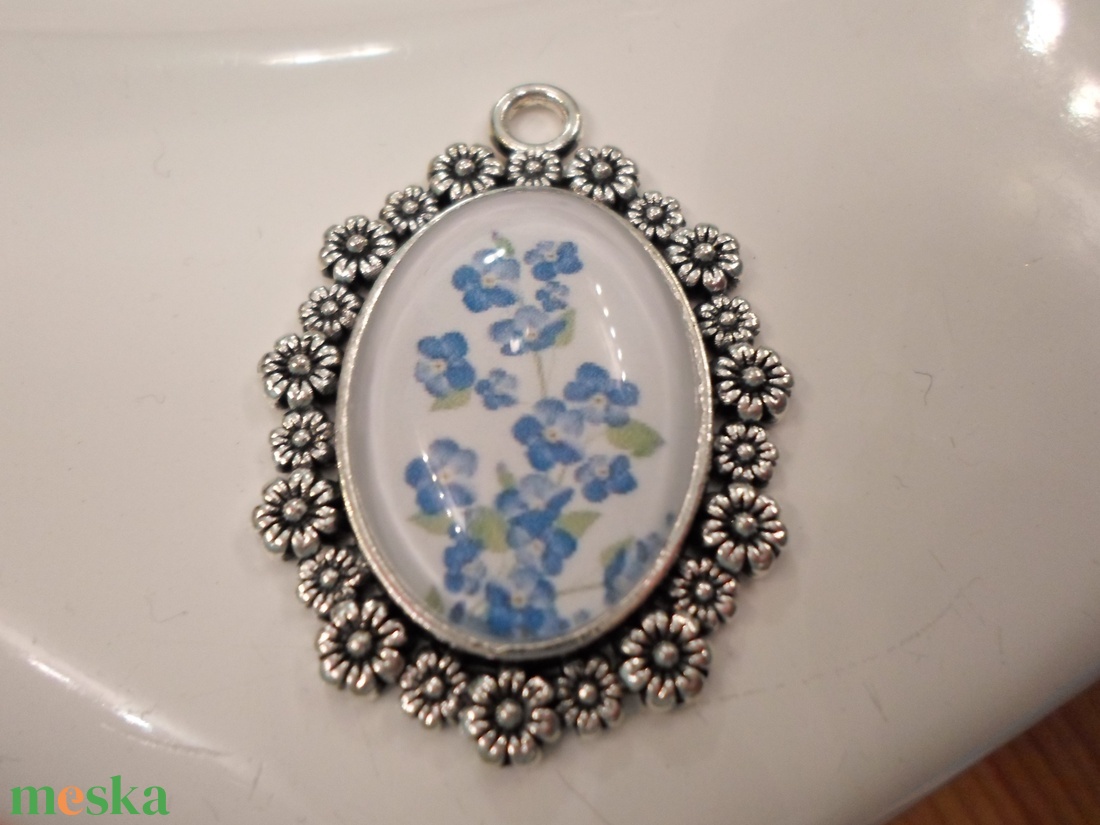 Kék nefelejcs - a lélek örök emlékezete - ékszer - nyaklánc - cameo nyaklánc - Meska.hu Kék nefelejcs - a lélek örök emlékezete - ékszer - nyaklánc - cameo nyaklánc - Meska.hu