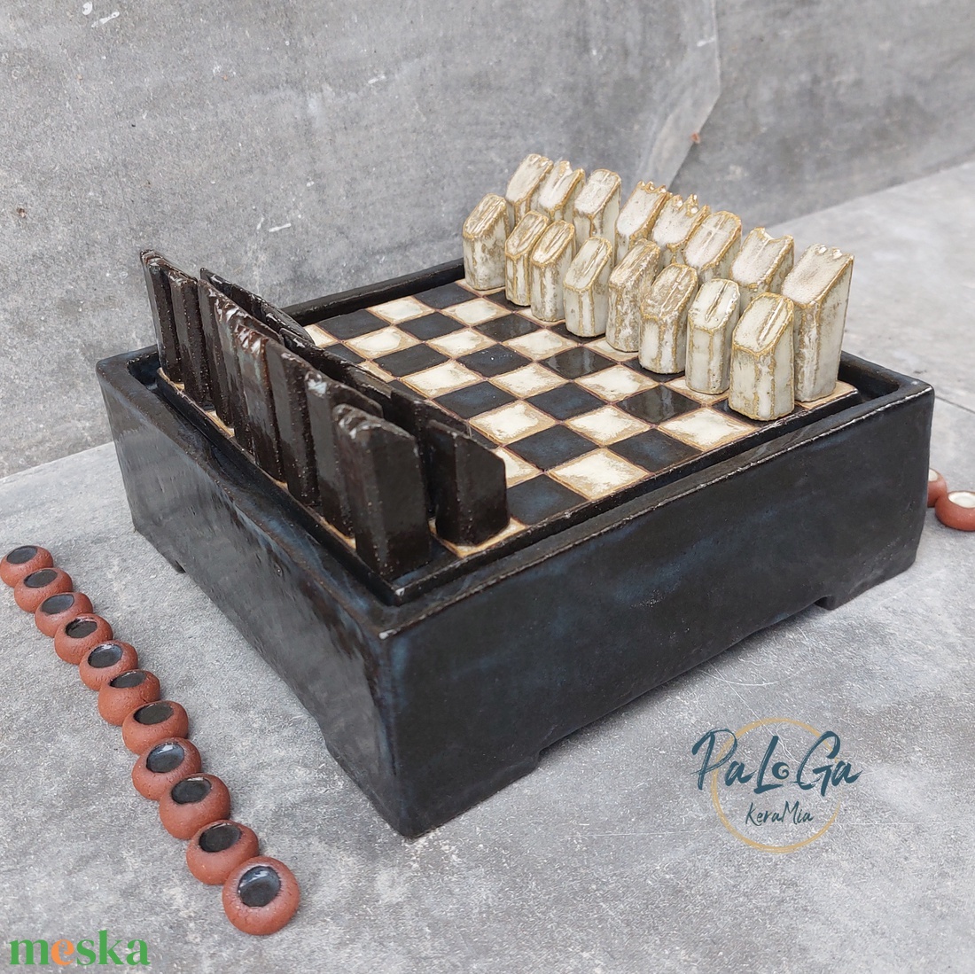 Egyedi, kisebb méretű, kerámia sakk készlet - játék & sport - táblajáték és kártyajáték - sakk - Meska.hu