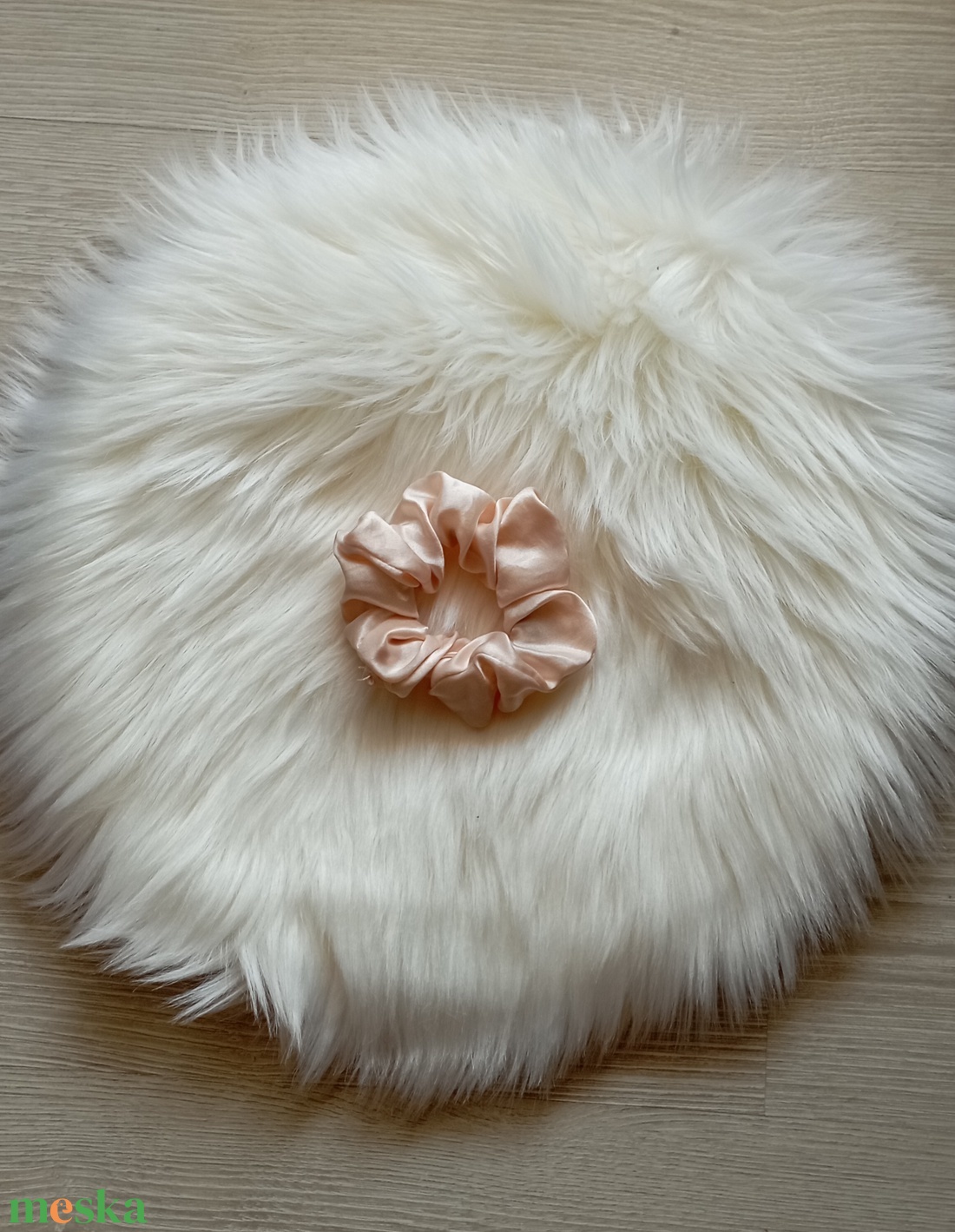 Barack scrunchie hajgumi - ruha & divat - hajdísz & hajcsat - hajgumi - Meska.hu Barack scrunchie hajgumi - ruha & divat - hajdísz & hajcsat - hajgumi - Meska.hu