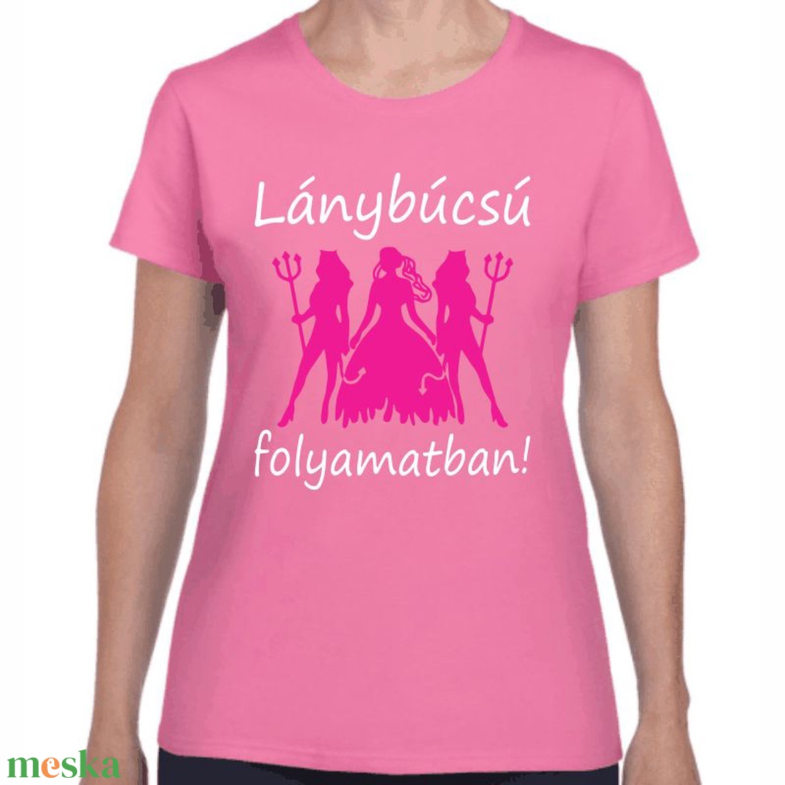 Lánybúcsú póló Lánybúcsú folyamatban felirattal lánybúcsús csapatpóló. Minőségi 100% pamut egyedi póló. - ruha & divat - női ruha - póló, felső - Meska.hu