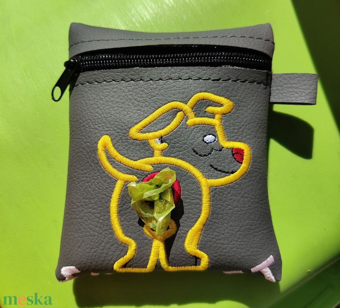 Kutyapiszok zacskó tartó, PooBag - otthon & életmód - kisállatoknak - kutyáknak - kutyahám - Meska.hu Kutyapiszok zacskó tartó, PooBag - otthon & életmód - kisállatoknak - kutyáknak - kutyahám - Meska.hu