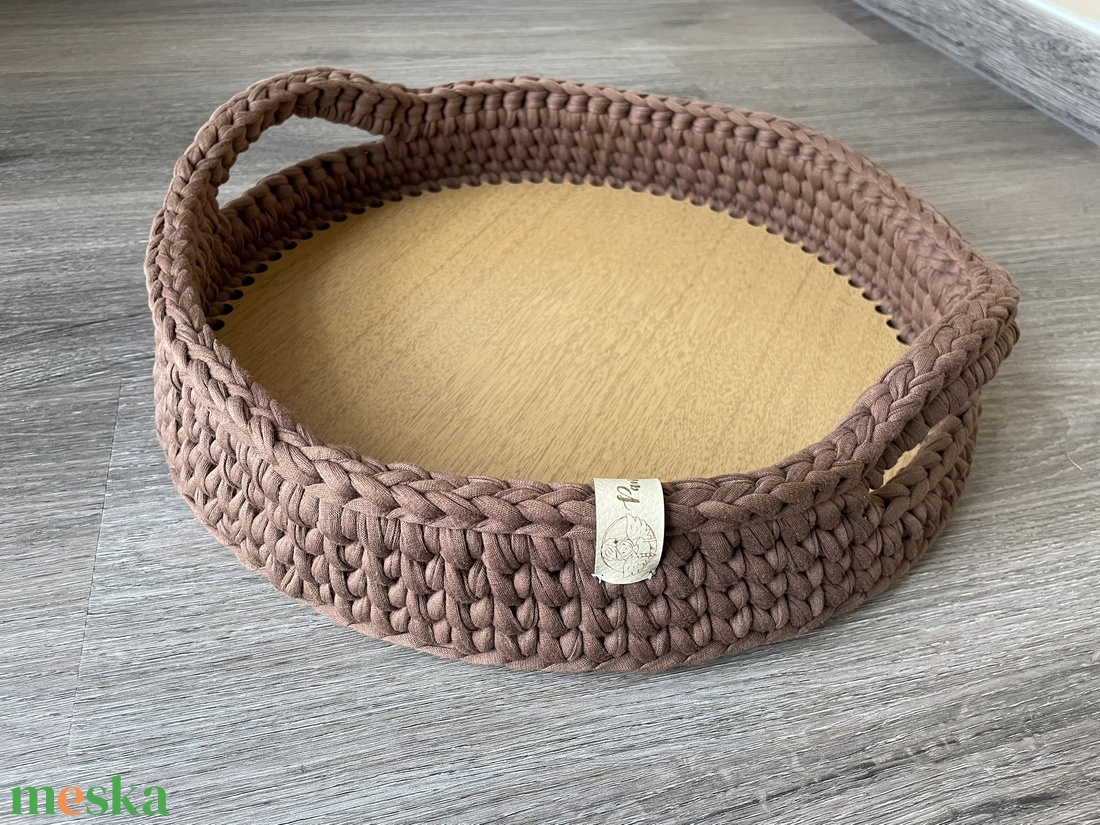 Horgolt tálca - tároló kosár - otthon & életmód - dekoráció - asztal és polc dekoráció - dekorációs tál, tartó - Meska.hu