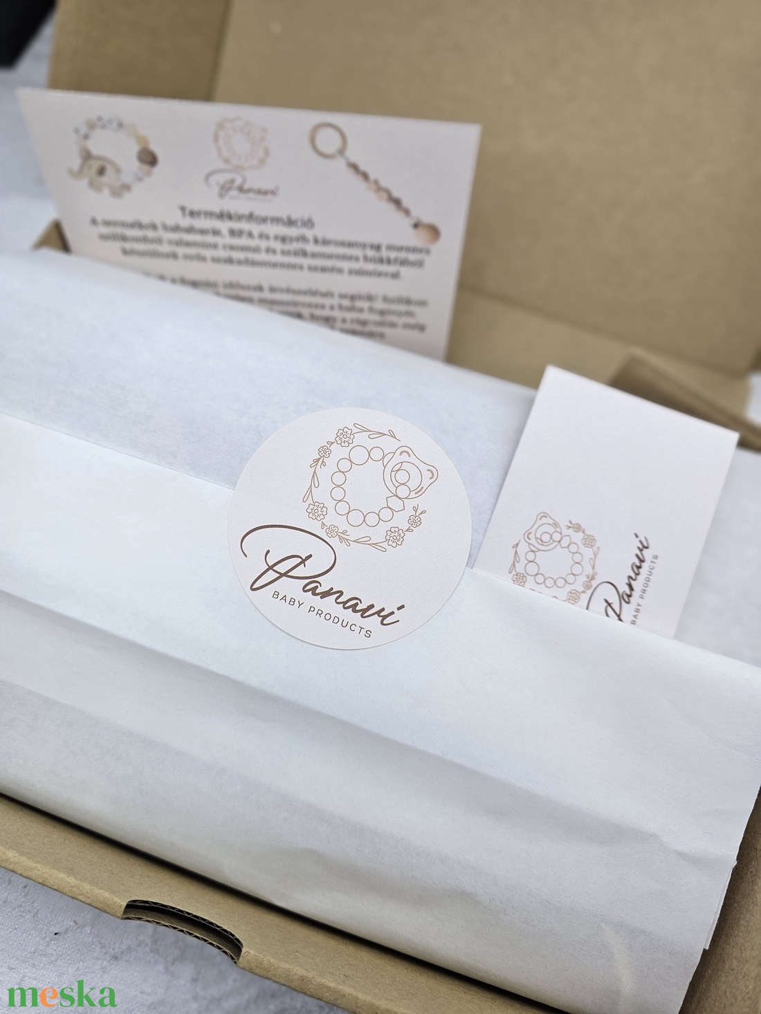 Első Ajándékom Babaköszöntő ajándékbox Névre gravírozva - baba - mama - baba játékok - cumilánc - Meska.hu