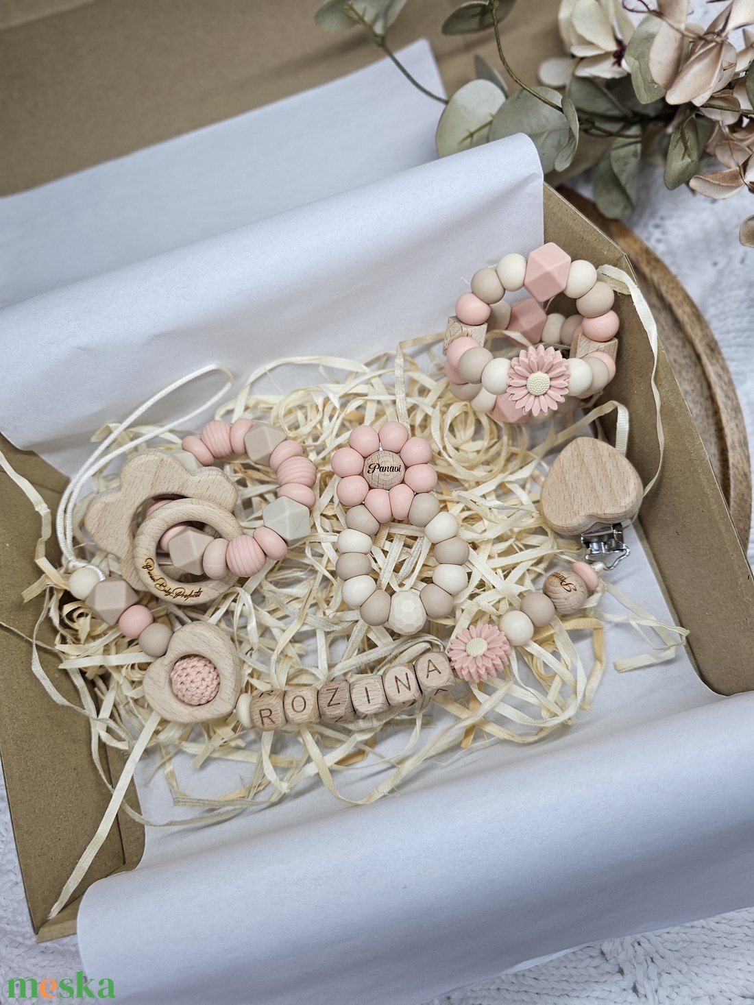 Első ajándékom-Babaváró ajándék Babaköszöntő ajándékbox - baba - mama - babalátogató ajándékcsomag - Meska.hu