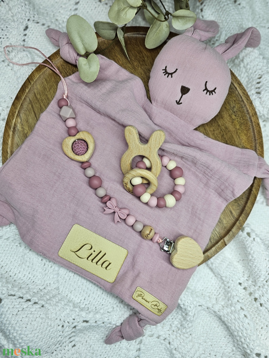 Első ajándékom - Mályva nyuszis szundikendő Babaváró ajándék Babaköszöntő ajándékbox - baba - mama - babalátogató ajándékcsomag - Meska.hu