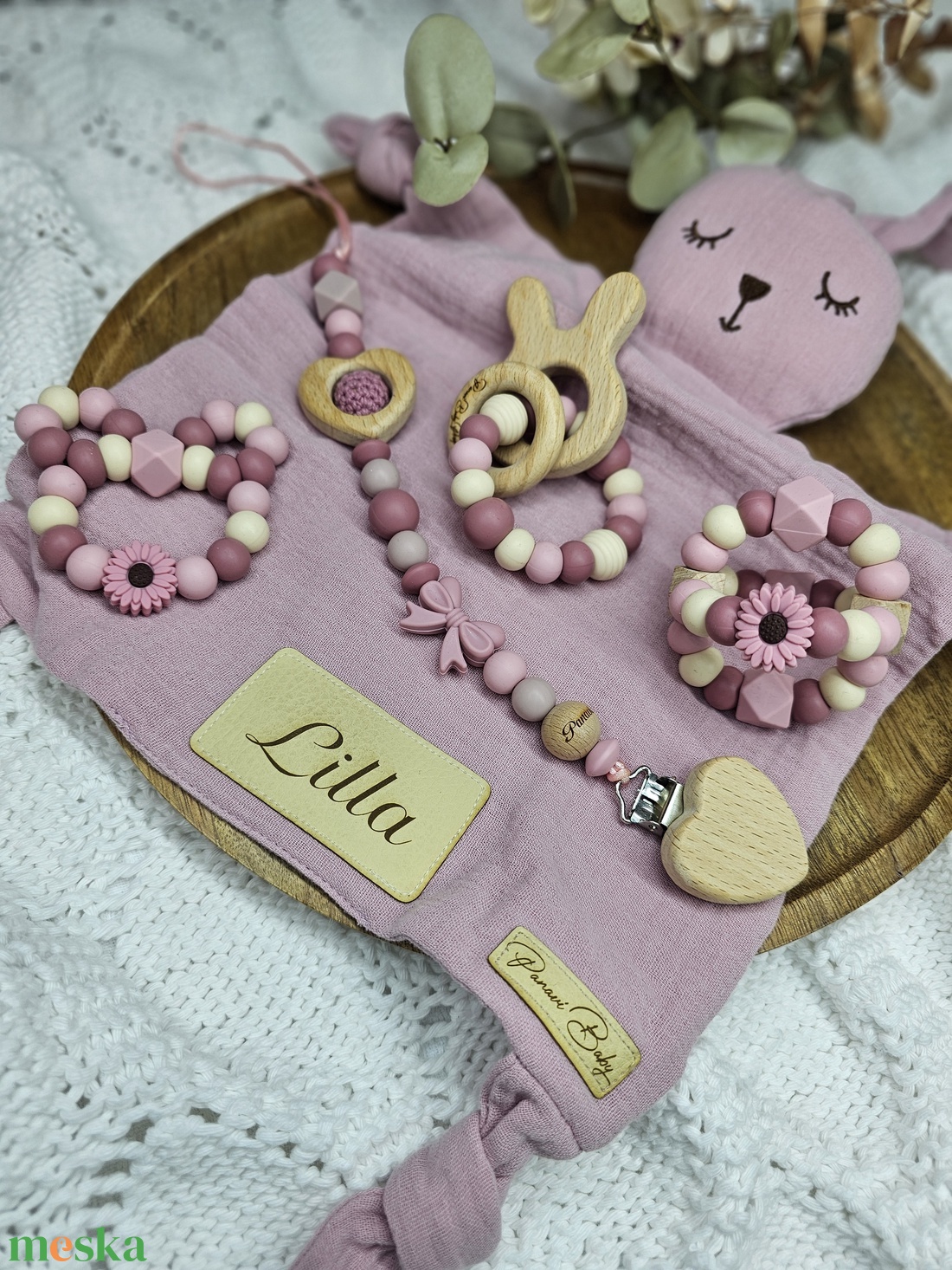 Első ajándékom - Mályva nyuszis szundikendő Babaváró ajándék Babaköszöntő ajándékbox - baba - mama - babalátogató ajándékcsomag - Meska.hu