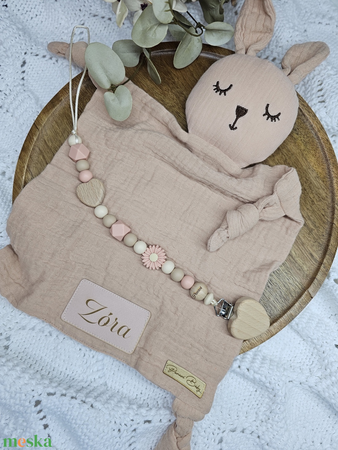 Első ajándékom - Barack nyuszis szundikendő Babaváró ajándék Babaköszöntő ajándékbox - baba - mama - babalátogató ajándékcsomag - Meska.hu