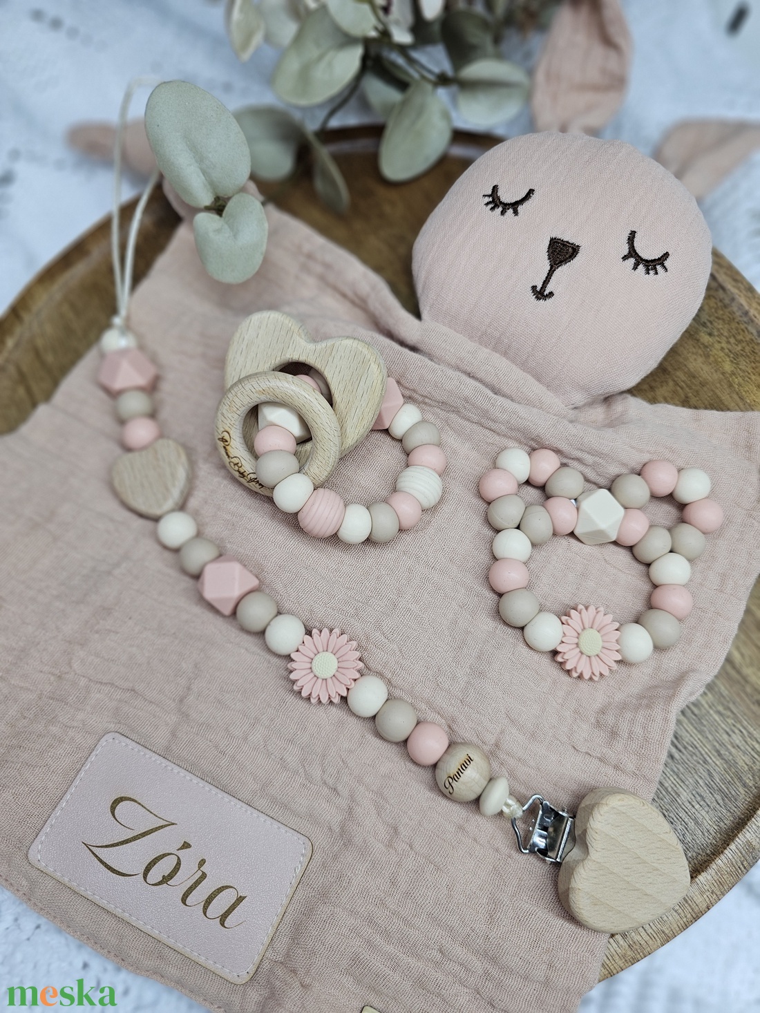 Első ajándékom - Barack nyuszis szundikendő Babaváró ajándék Babaköszöntő ajándékbox - baba - mama - babalátogató ajándékcsomag - Meska.hu