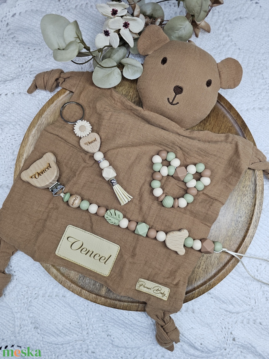 Első ajándékom - Barna macis szundikendő Babaváró ajándék Babaköszöntő ajándékbox - baba - mama - babalátogató ajándékcsomag - Meska.hu