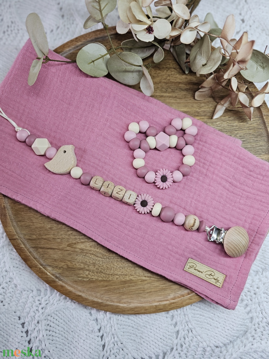 Első ajándékom - Mályva babakendő Babaváró ajándék Babaköszöntő ajándékbox - baba - mama - babalátogató ajándékcsomag - Meska.hu