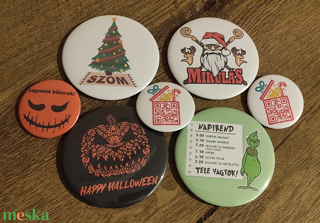 Grinch napirend kitűző - ékszer - kitűző és bross - kitűző - Meska.hu Grinch napirend kitűző - ékszer - kitűző és bross - kitűző - Meska.hu