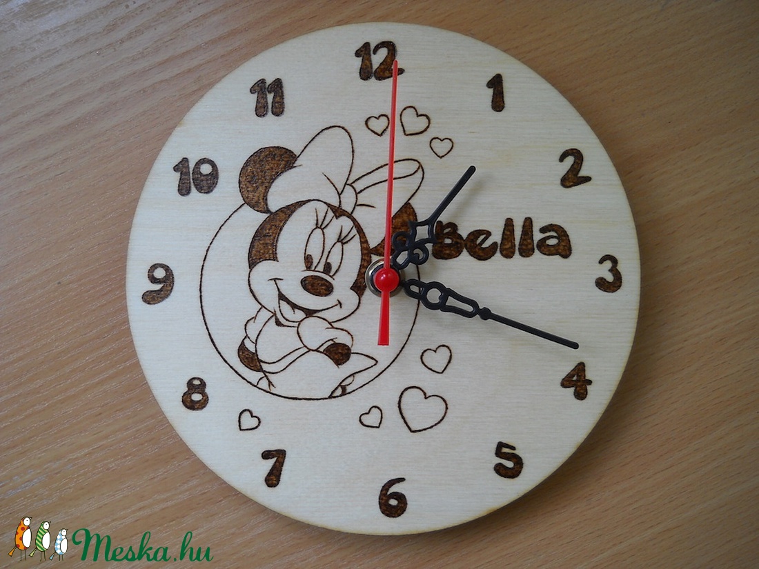 Minnie egeres pirogravírozott óra - - Meska.hu Minnie egeres pirogravírozott óra - - Meska.hu