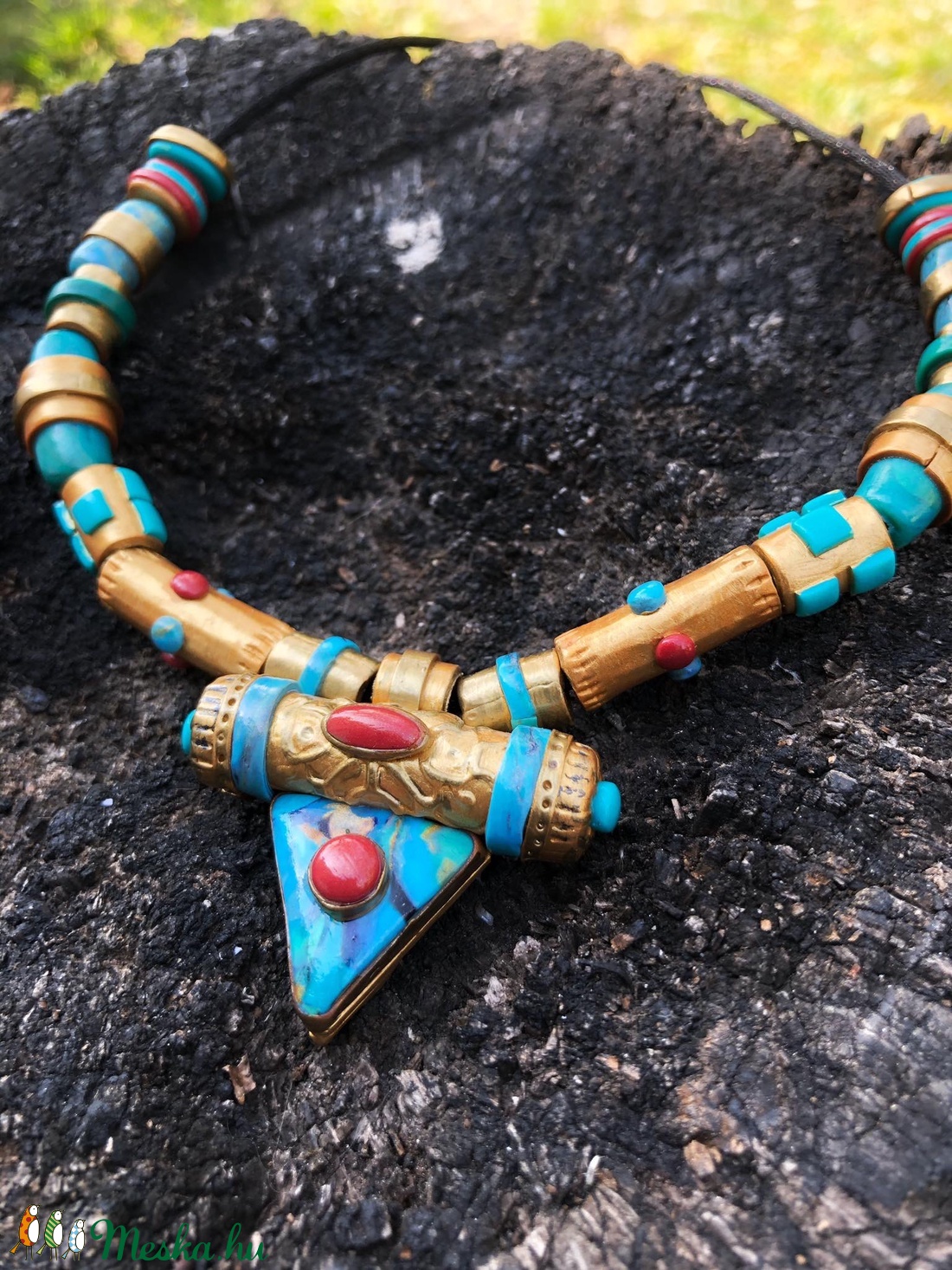 Arany színű tibeti gyöngyös nyaklánc - ékszer - nyaklánc - medálos nyaklánc - Meska.hu