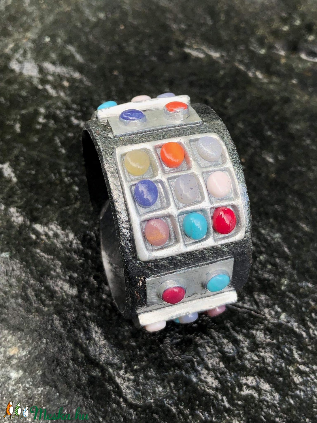 Antik hatású köves karkötő - ékszer - karkötő - széles karkötő - Meska.hu