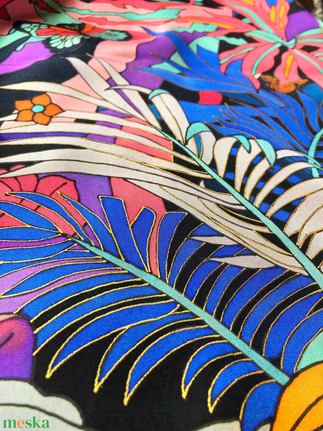 Kézzel festett selyemkendő Universe 90x90cm (Twill) - ruha & divat - sál, sapka, kendő - vállkendő - Meska.hu Kézzel festett selyemkendő Universe 90x90cm (Twill) - ruha & divat - sál, sapka, kendő - vállkendő - Meska.hu