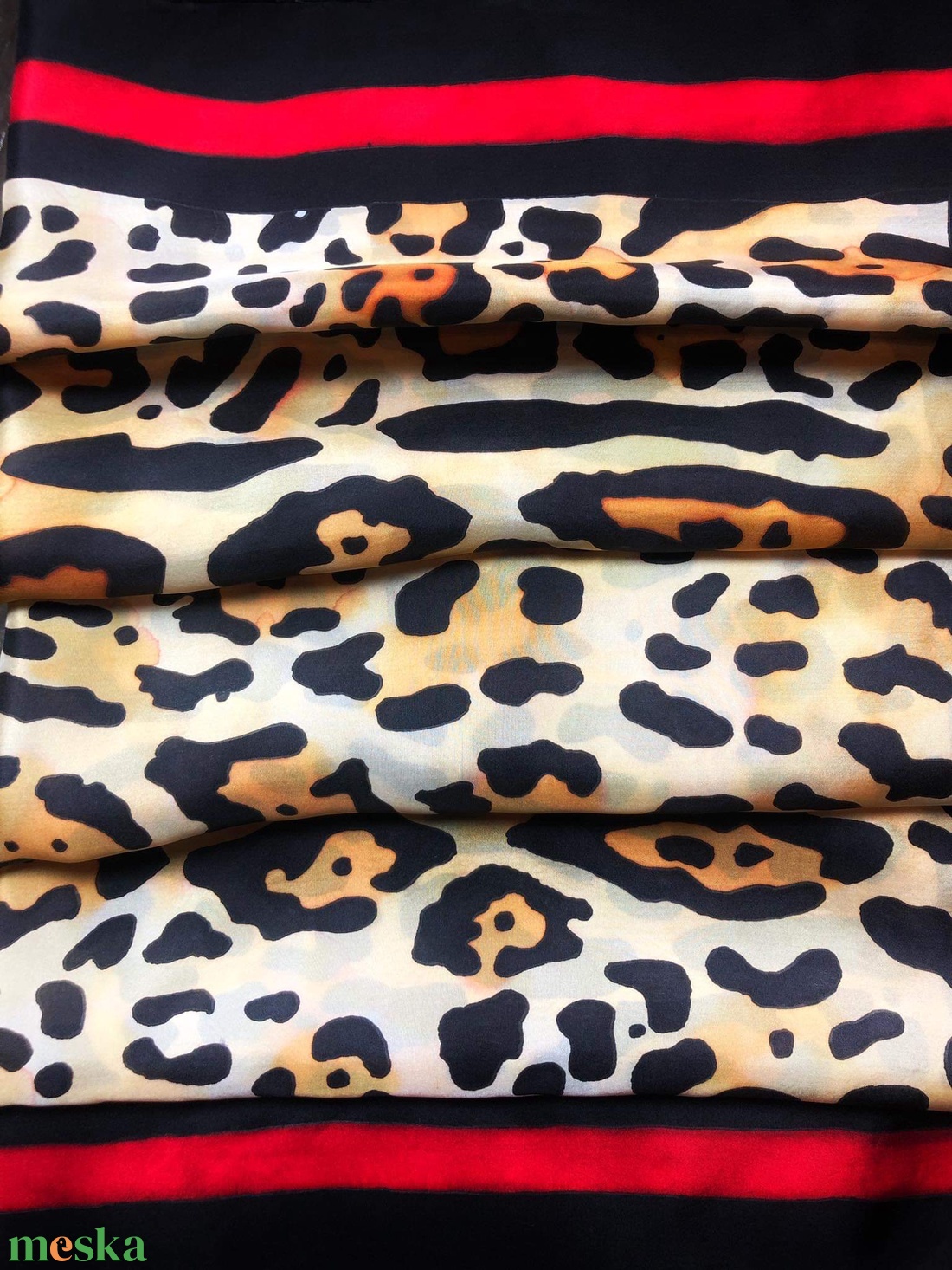 Kézzel festett selyemkendő �Animal print piros szegéllyel 75x75cm (pongé 8) - ruha & divat - sál, sapka, kendő - vállkendő - Meska.hu