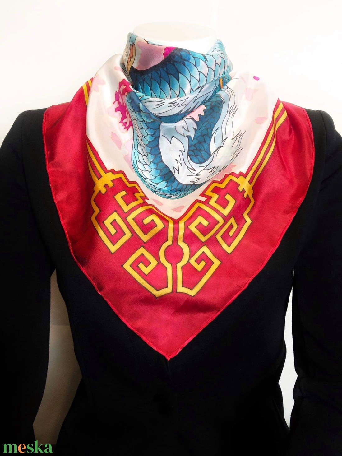 Kézzel festett selyemkendő �Lucky Dragon 90x90cm (pongé 8) - ruha & divat - sál, sapka, kendő - vállkendő - Meska.hu