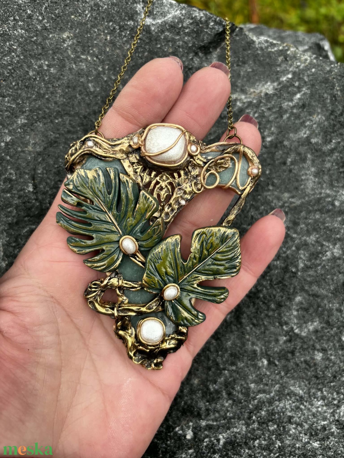 Filodendron nyaklánc - ékszer - nyaklánc - medálos nyaklánc - Meska.hu