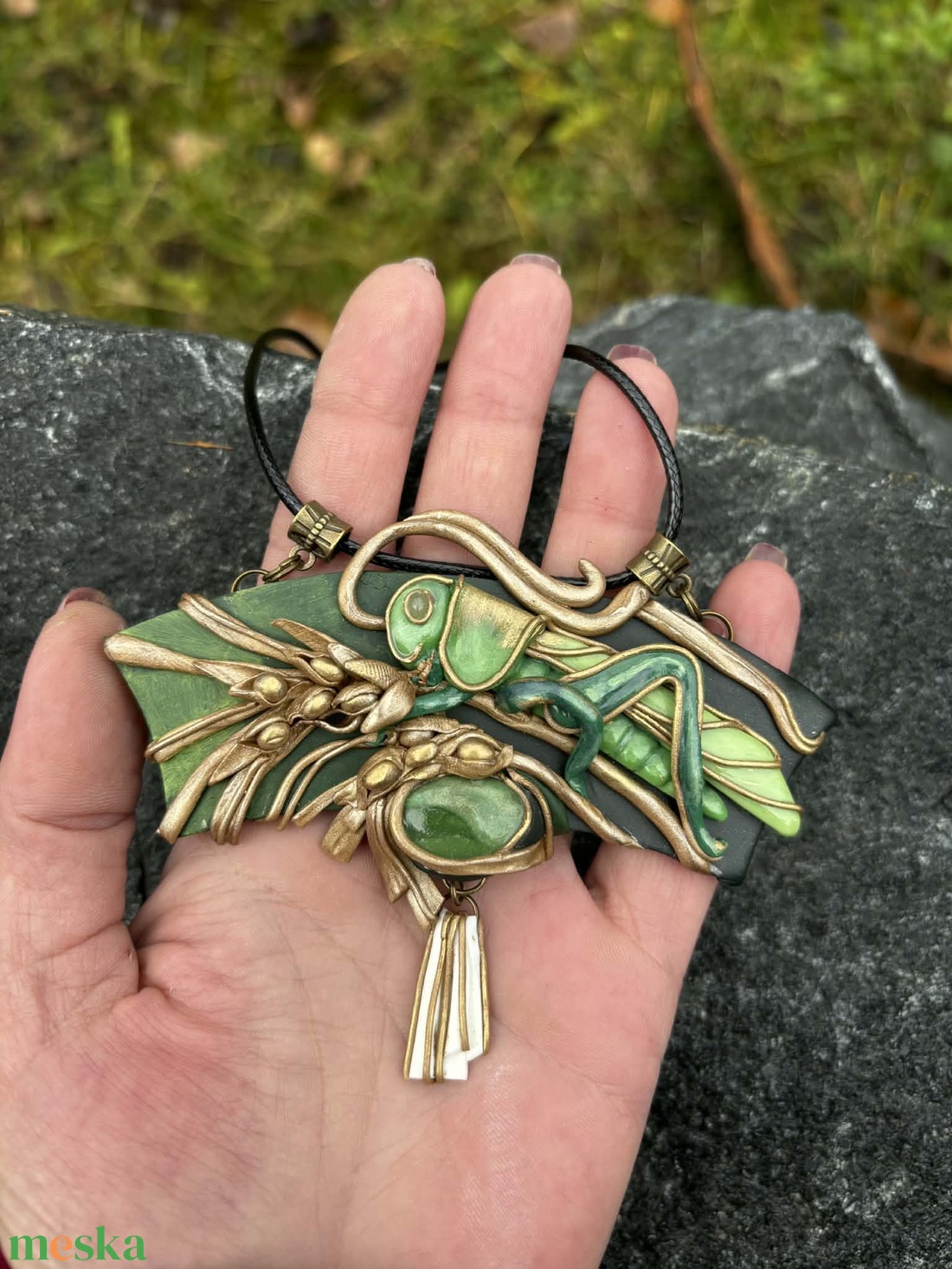 Grasshopper nyaklánc - ékszer - nyaklánc - medálos nyaklánc - Meska.hu