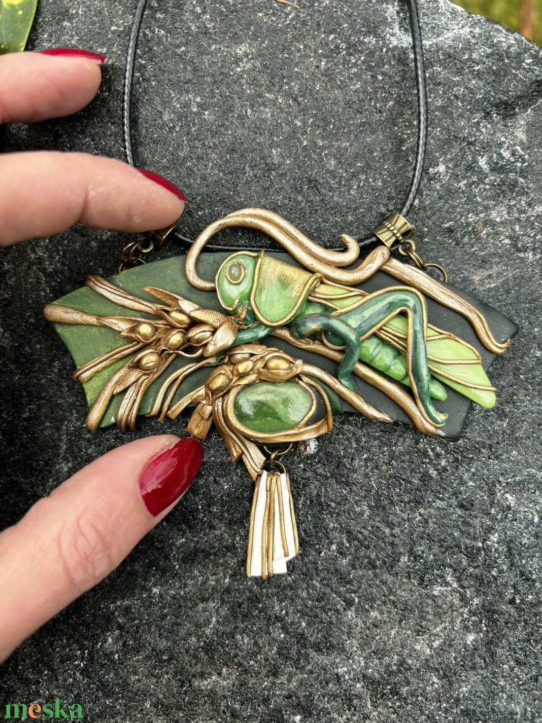 Grasshopper nyaklánc - ékszer - nyaklánc - medálos nyaklánc - Meska.hu