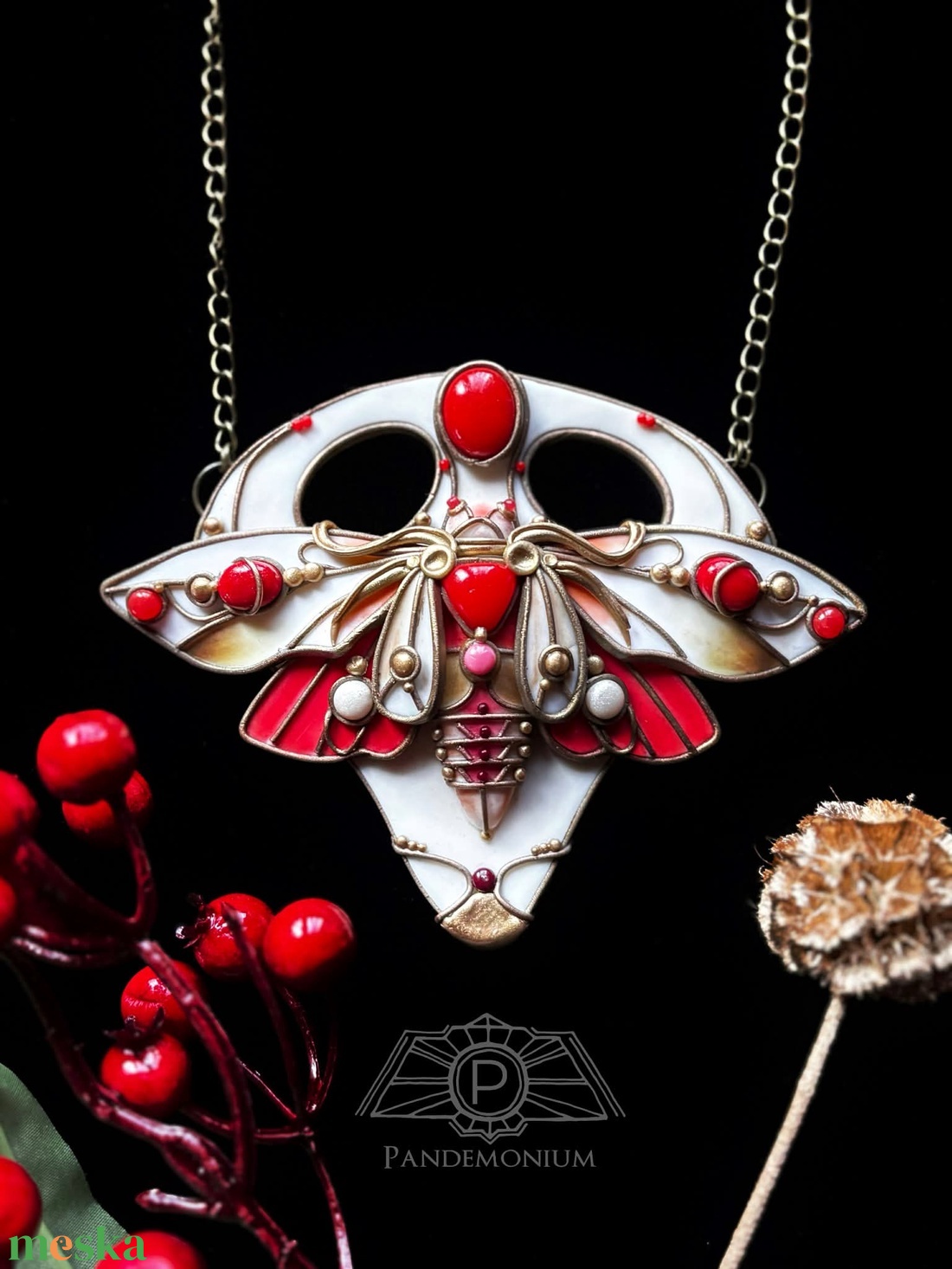 Piros-fehér pillangó nyaklánc - ékszer - nyaklánc - medálos nyaklánc - Meska.hu