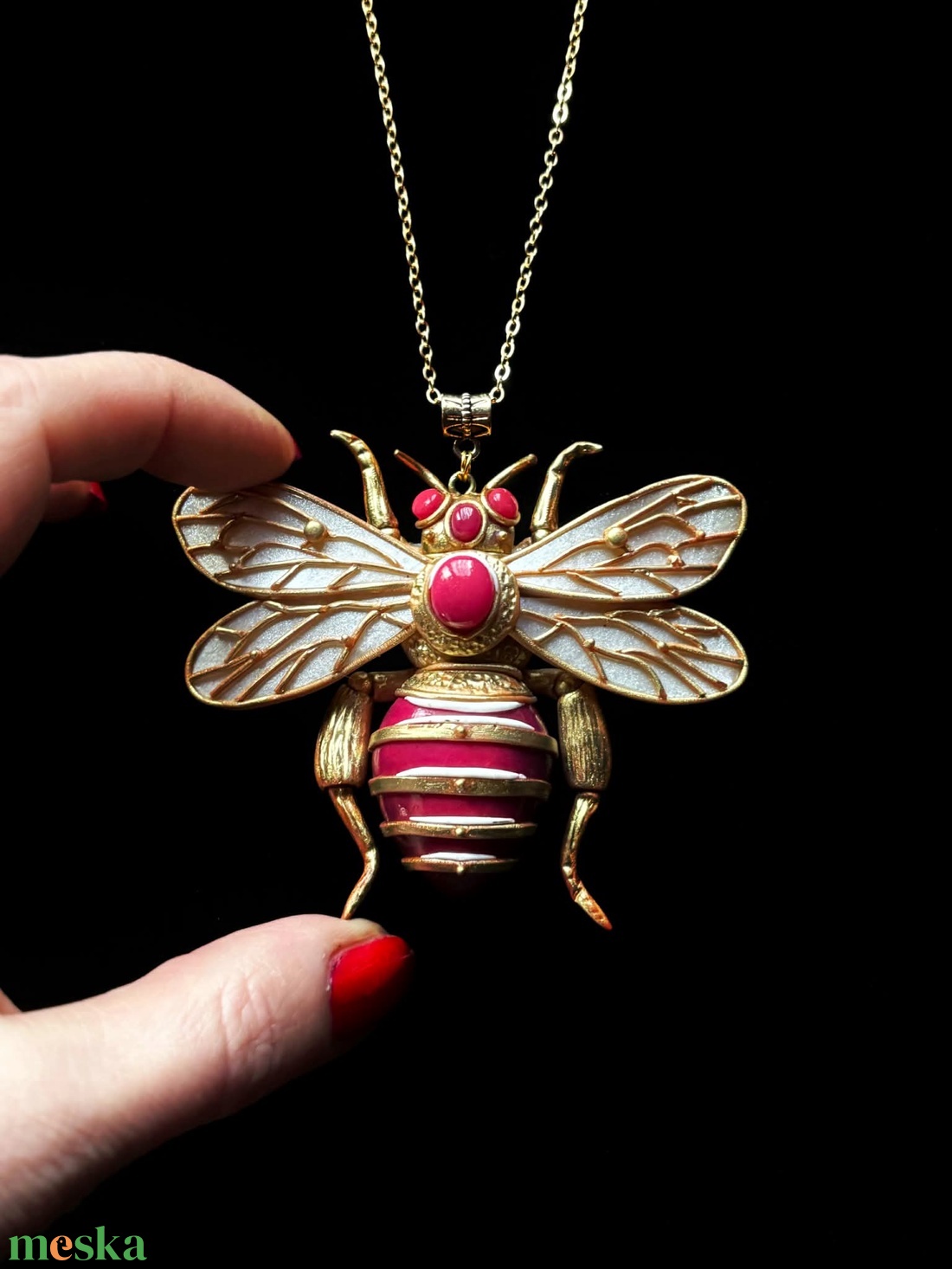 Antik darázs nyaklánc - ékszer - nyaklánc - medálos nyaklánc - Meska.hu