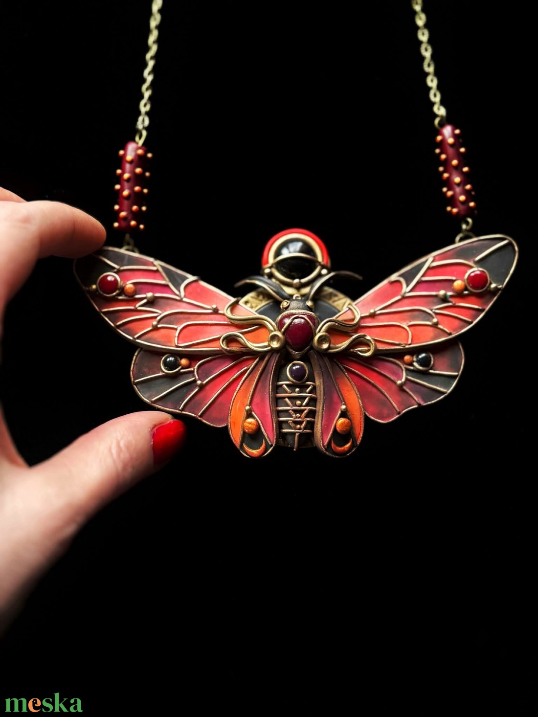Piros-fekete pillangós nyaklánc - ékszer - nyaklánc - medálos nyaklánc - Meska.hu