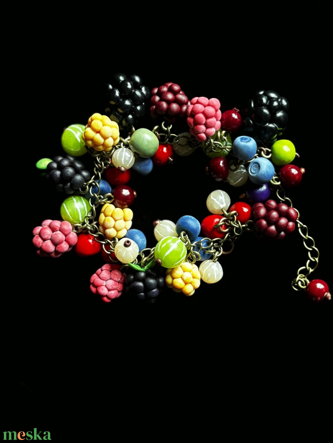 Gyümölcsös karkötő - ékszer - karkötő - bogyós karkötő - Meska.hu