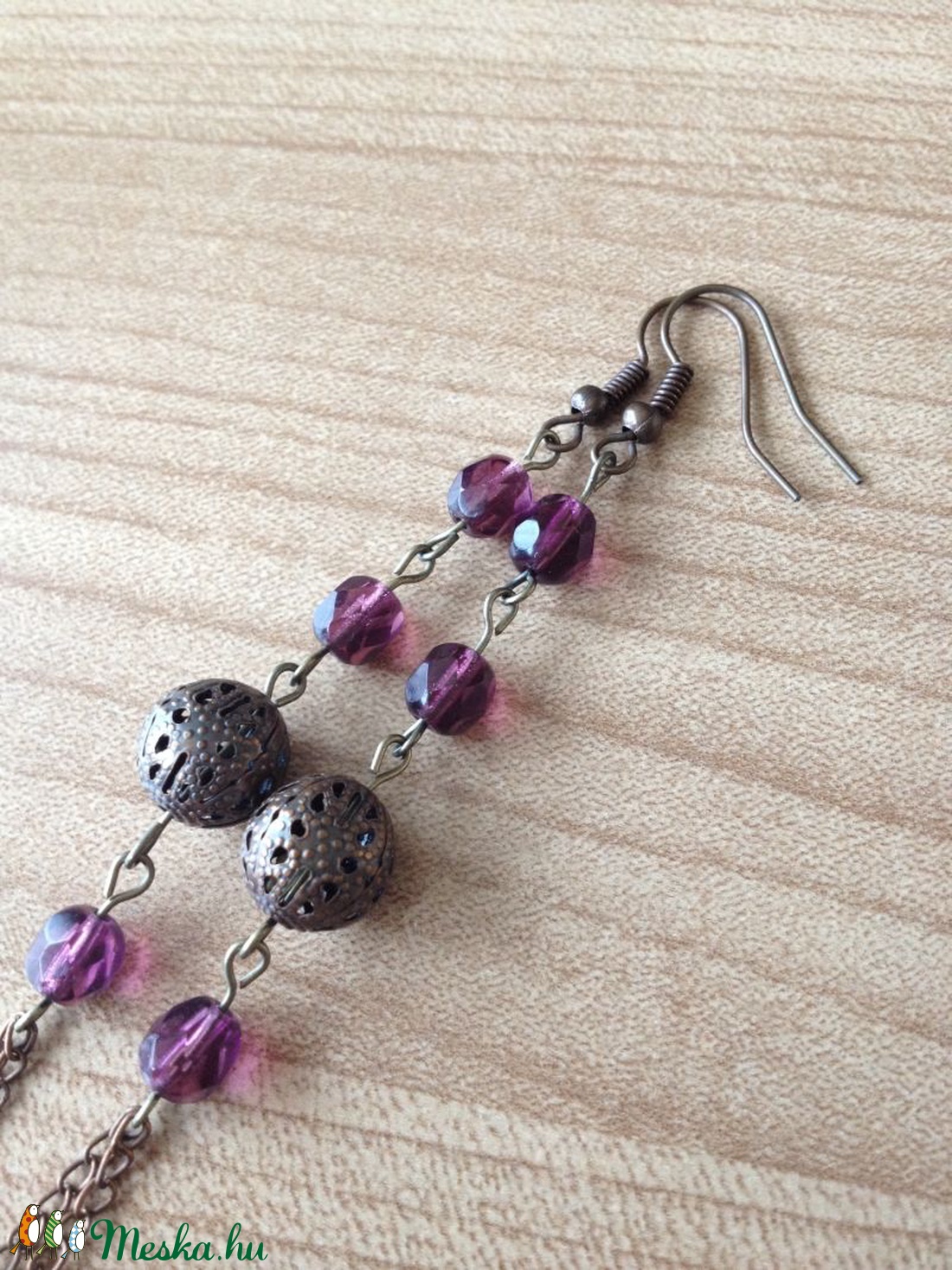 Lila és áttört bronzos hosszú fülbevaló - ékszer - fülbevaló - lógó fülbevaló - Meska.hu
